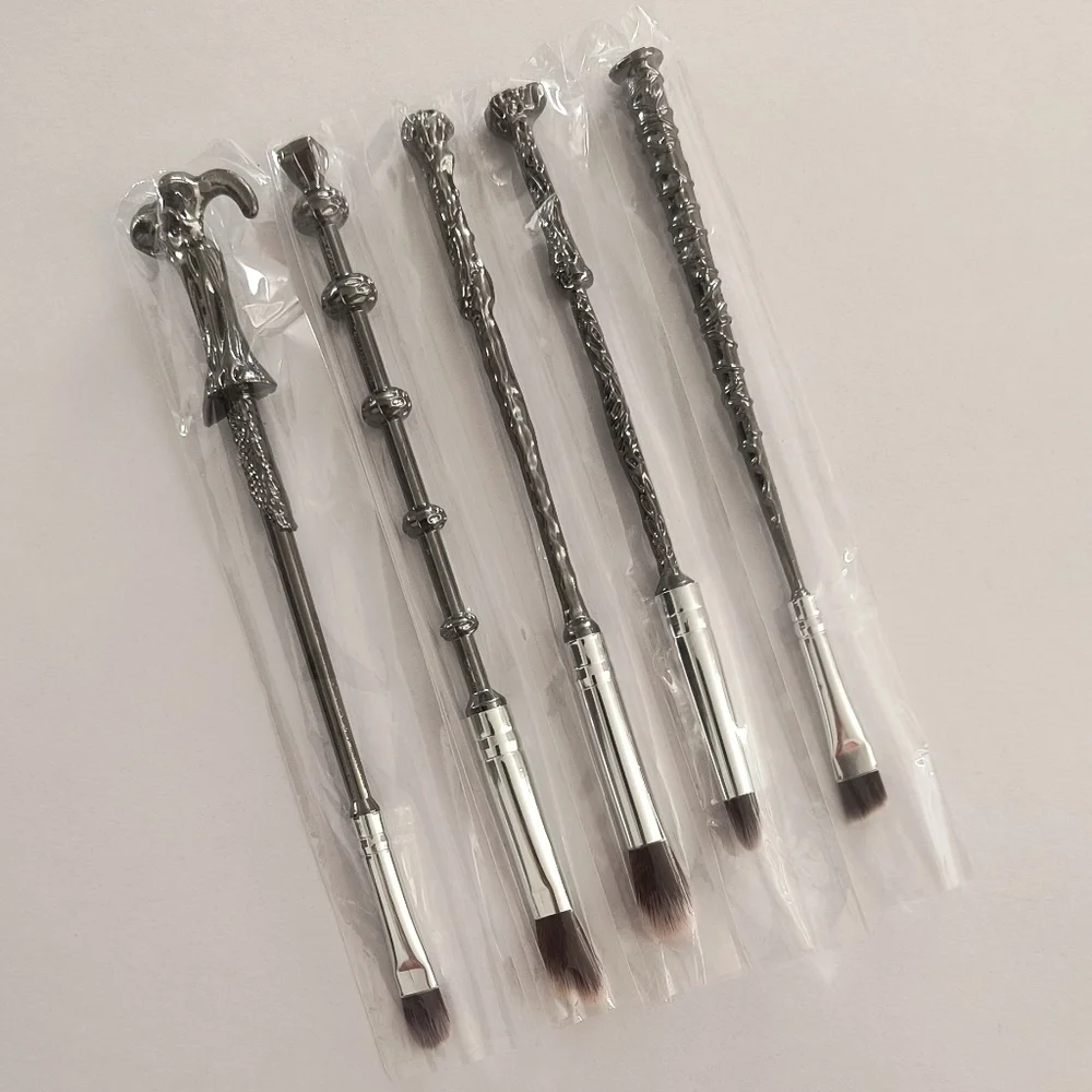 Storybook Cosmetics 5-Piece Wand Makeup Brush Set